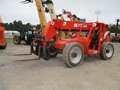 2011 SkyTrak 8042 Telehandler