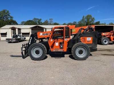 SkyTrak 8042 Telehandler