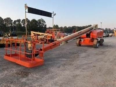 JLG 800S Telescopic Boom Lift