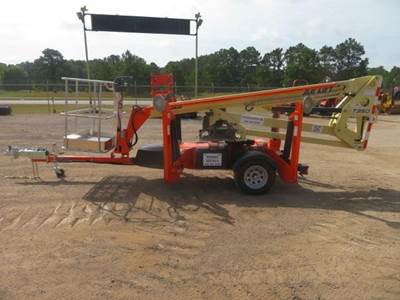 JLG T350 Towable Boom Lift