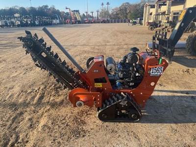 Ditch Witch C24X Trencher