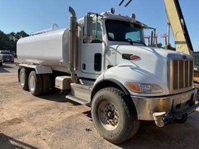 Peterbilt 348 Water Truck