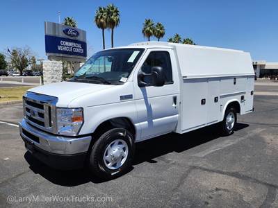 Ford E-450 Box Truck - 6 Speed Automatic