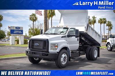 Ford F-750 Dump Truck - Automatic