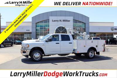 RAM 3500 Flatbed Truck - 6 Speed Automatic