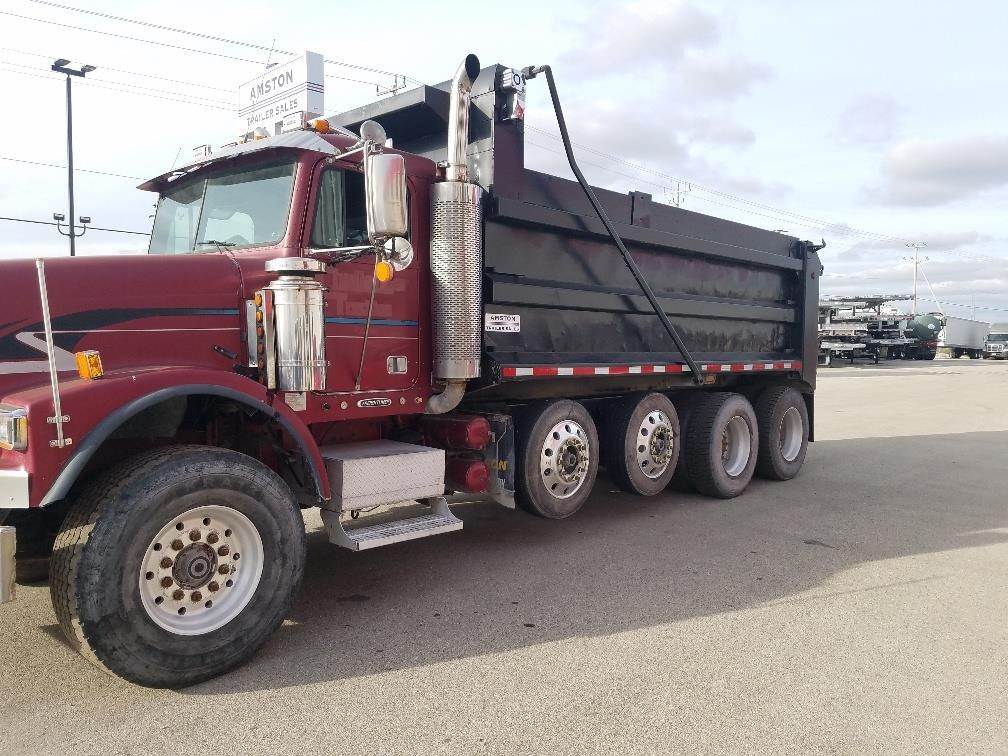 2000 Freightliner FLD120 Quad Axle Dump Truck Cummins 389HP, 8LL For