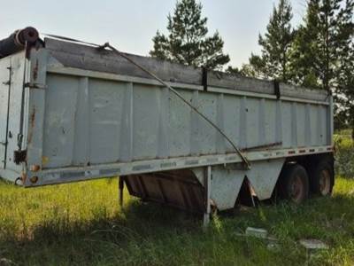 Arnes Tandem Belly Dump Trailer