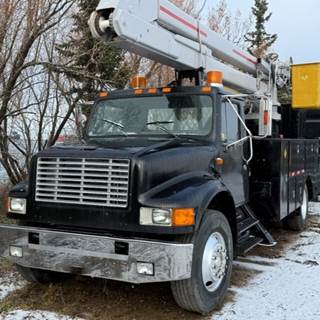 1990 International Boom / Bucket Truck