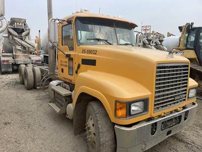 2011 Mack Day Cab Truck