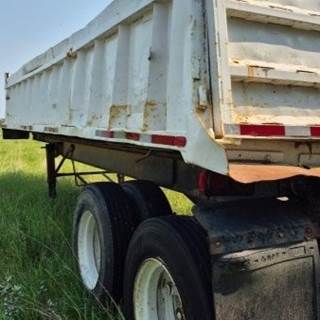 1980 Arnes Tandem End Dump Trailer