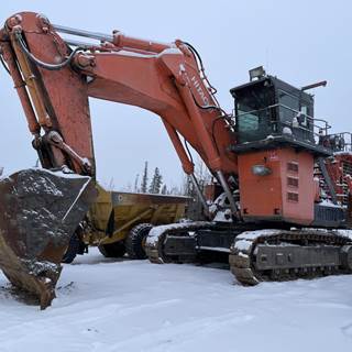 2011 Hitachi EX1900-6 Excavator