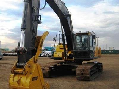 2014 John Deere 250G LC Excavator