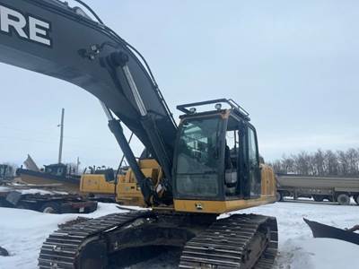 2018 John Deere 350G Excavator