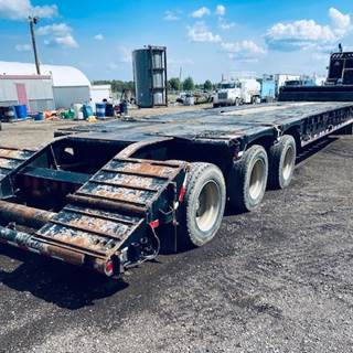 2015 Doepker Flatbed Trailer