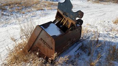 DAEQUIP 250 SERIES Bucket