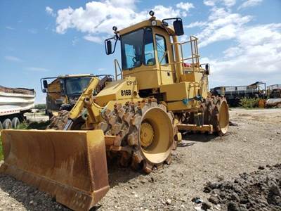 Caterpillar 816B Landfill Compactor