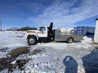 1992 Ford F800 Mechanic / Service Truck
