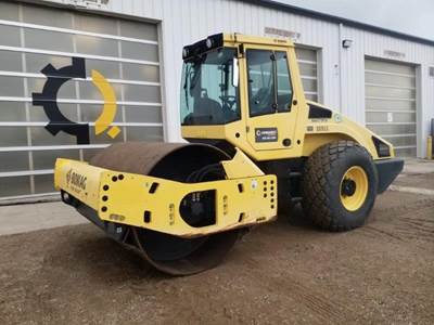 2016 BOMAG BW211D-4i Smooth Drum Roller Compactor