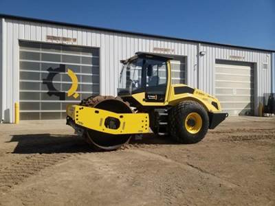 2018 BOMAG BW211D-5 Smooth Drum Roller Compactor