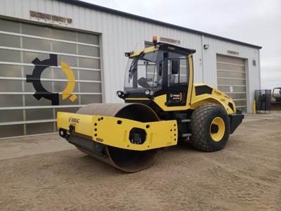 2017 BOMAG BW211D-5 Smooth Drum Roller Compactor