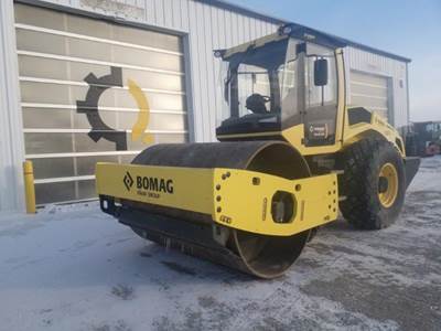 2015 BOMAG BW213D-5 Smooth Drum Roller Compactor