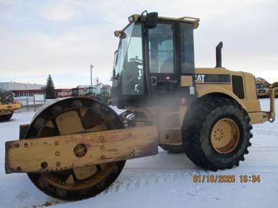 2002 Caterpillar CP563D Compactor