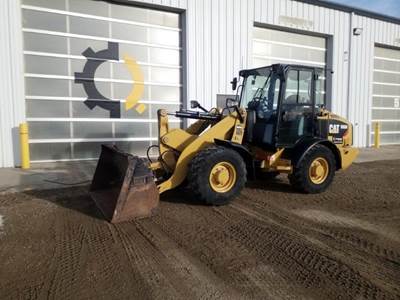 2017 Caterpillar 906M Wheel Loader