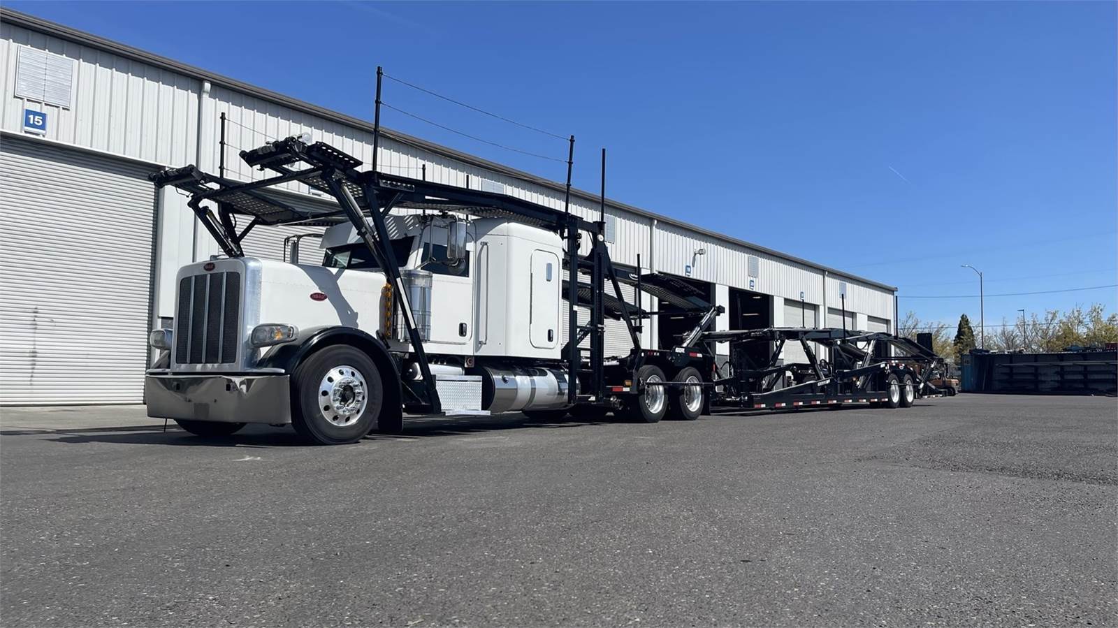 2017 Peterbilt 389 Tandem Axle Car Carrier Truck Paccar, 500HP, 13