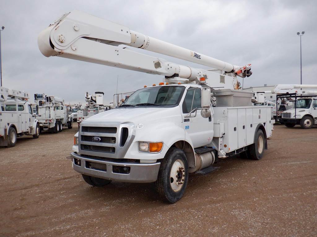2013 Ford F750 Boom / Bucket Truck ALTEC AA755MH Aerial Lift