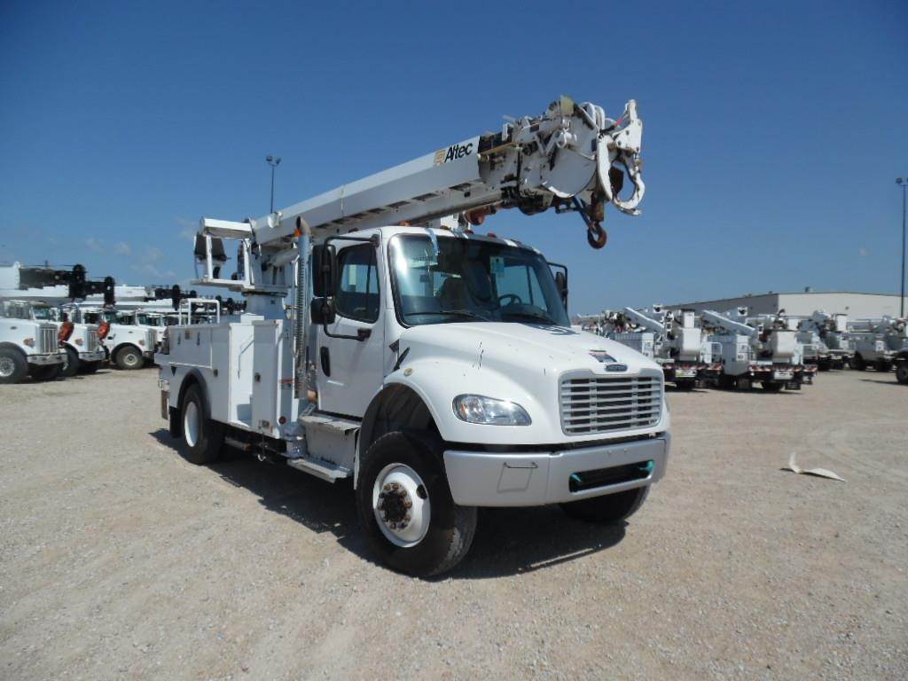 2014 Freightliner M2 106 Single Axle Digger Derrick Truck Automatic