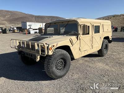 1992 AM General Hummer 4x4 M998 Utility Vehicle