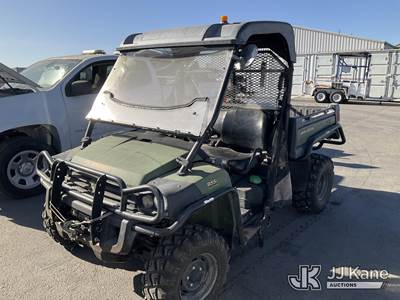 2016 John Deere 855 Yard Cart