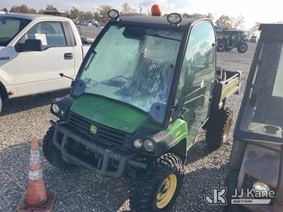 2011 John Deere Gator 4x4 Utility Cart
