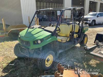 2015 John Deere XUV550 S4 Gator 4x4 Quad-Cab Yard Cart
