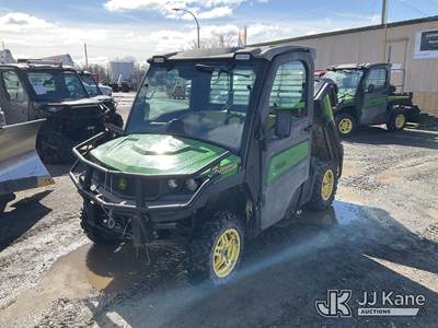 2018 John Deere XUV835M 4x4 ATV