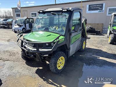 2018 John Deere XUV835M 4x4 ATV