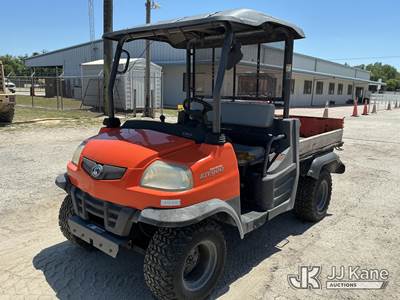Kubota RTV-900 4x4 Side by Side Utility Cart