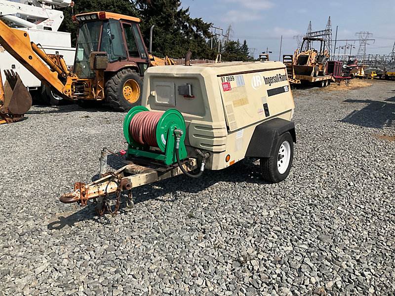 2004 Ingersoll Rand 185 cfm Portable Air Compressor For Sale, 1,913