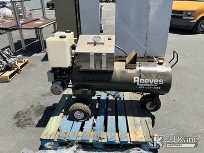 Reeves Manufacturing portable air compressor (Used)