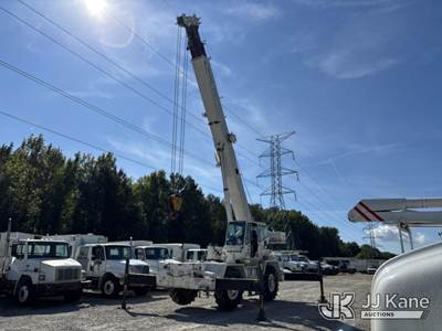 22-Ton Grove RT422 4x4x4 Rough Terrain Crane