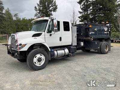 2016 International 7500 Extended-Cab Utility Truck