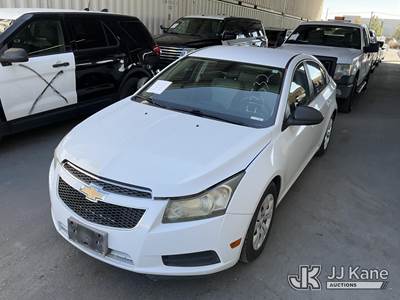2013 Chevrolet Cruze 4-Door Sedan