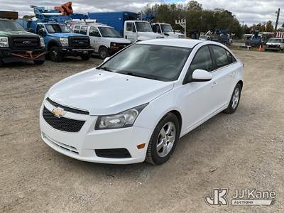 2013 Chevrolet Cruze 1LT Auto 4-Door Sedan