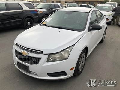 2013 Chevrolet Cruze 4-Door Sedan