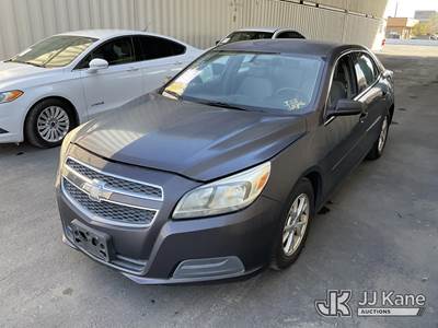 2013 Chevrolet Malibu 4-Door Sedan