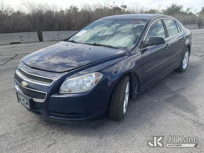 2011 Chevrolet Malibu 4-Door Sedan