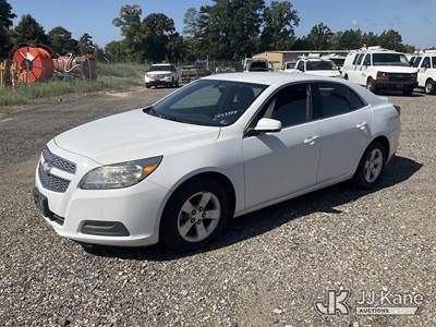2013 Chevrolet Malibu 4-Door Sedan
