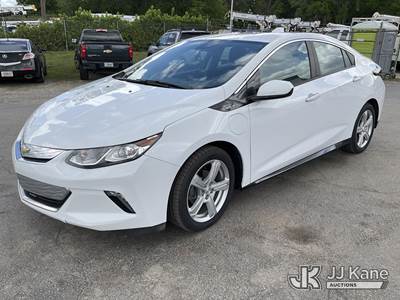 2018 Chevrolet Volt 4-Door Hybrid Sedan