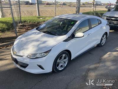 2017 Chevrolet Volt LT 4-Door Plug-In Hybrid Sedan