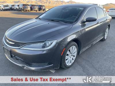 2015 Chrysler 200 4-Door Sedan